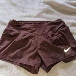 Nike Dry Fit Shorts Burgundy Size XS